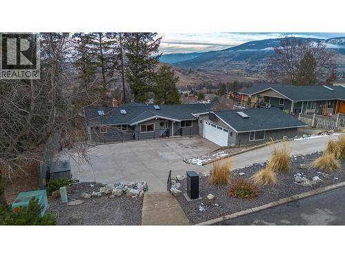 Great space for kids to play street hockey - 11609 Upper Summit Drive, Coldstream, BC - Outdoor