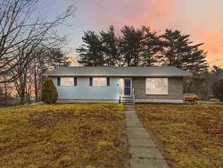 37 Westmount Heights  Bridgewater, NS B4V 1M5