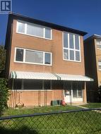 2 - 25 GLENSIDE AVENUE  Toronto, ON M4L 2T6
