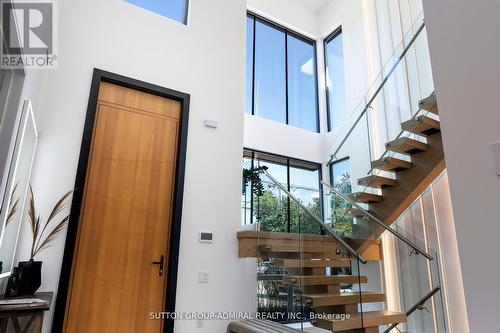 126 Wood Lane, Richmond Hill, ON - Indoor Photo Showing Other Room