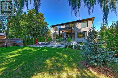 126 Wood Lane, Richmond Hill, ON - Outdoor