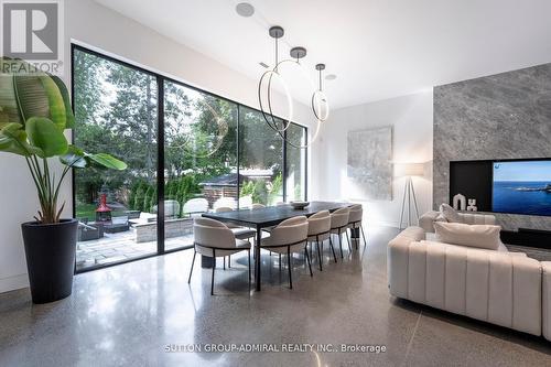 126 Wood Lane, Richmond Hill, ON - Indoor With Fireplace