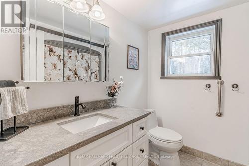 71 Ronald Avenue, Tiny, ON - Indoor Photo Showing Bathroom