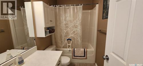 247 Blackburn Crescent, Saskatoon, SK - Indoor Photo Showing Bathroom