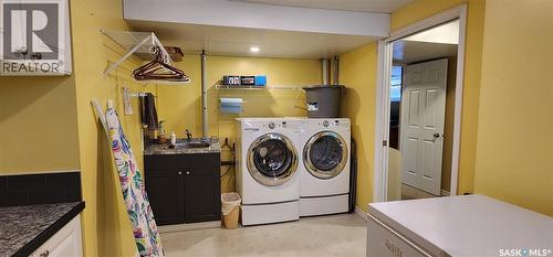 247 Blackburn Crescent, Saskatoon, SK - Indoor Photo Showing Laundry Room