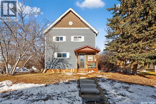 174 Ominica STREET W  Moose Jaw, SK S6H 1X2