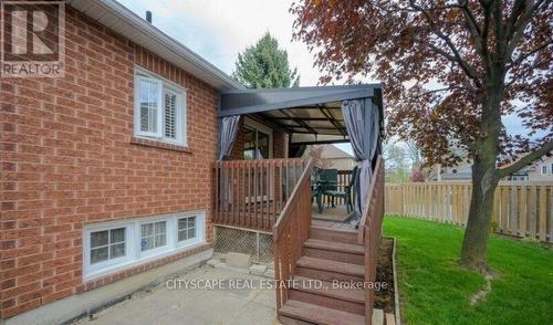 6121 Maple Gate Circle, Mississauga, ON - Outdoor