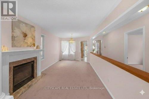 6121 Maple Gate Circle, Mississauga, ON - Indoor With Fireplace