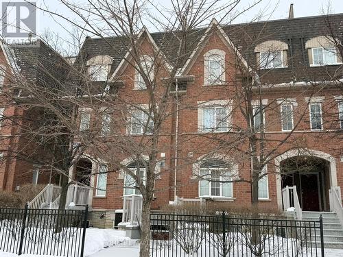 17 - 615 SHORELINE DRIVE  Mississauga, ON L5B 4K4