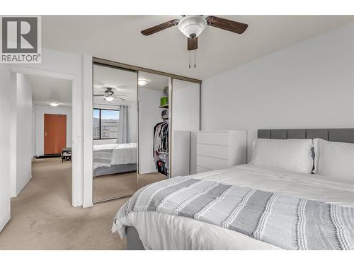 1075 Bernard Avenue Unit# 308, Kelowna, BC - Indoor Photo Showing Bedroom