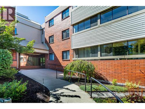 1075 Bernard Avenue Unit# 308, Kelowna, BC - Outdoor