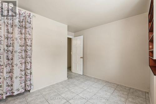 92 Gary Avenue, Hamilton, ON - Indoor Photo Showing Other Room