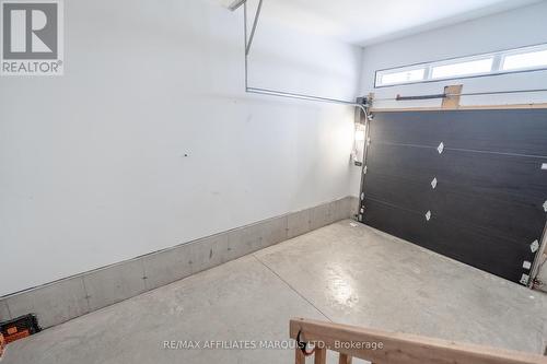 2286 Crewson Crescent, Cornwall, ON - Indoor Photo Showing Garage