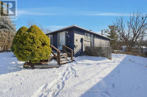 868 GRANDVIEW DRIVE  Oshawa, ON L1H 7W8