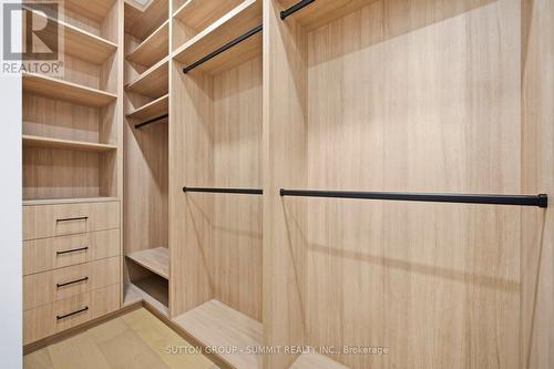 1228 Alexandra Avenue, Mississauga, ON - Indoor