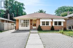 LOWER - 2112 TRUSCOTT DRIVE  Mississauga, ON L5J 2A6