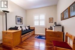 3rd bedroom main floor - 