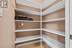 Walk in pantry - 