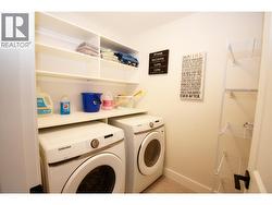 Laundry room on upper level - 