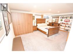 Flex/Rec room or use a 3rd bedroom in basment - 