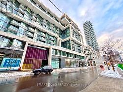 844 - 15 MERCHANTS' WHARF  Toronto, ON M5A 0N8