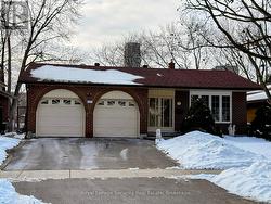 3370 RHONDA VALLEY  Mississauga, ON L5A 3E9