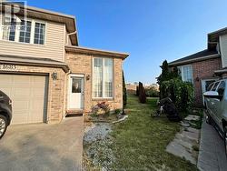 1685 SAGEBRUSH  Windsor, ON N9G 3B9