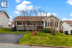 8 Grandy Crescent  Mount Pearl, NL A1N 4X2