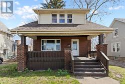 394 CRAWFORD AVENUE  Windsor, ON N9A 5C4