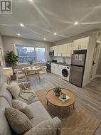 201 - 1566 AVENUE ROAD  Toronto, ON M5M 3X6