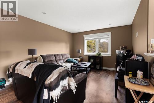 1358 Arthur Street, Regina, SK - Indoor