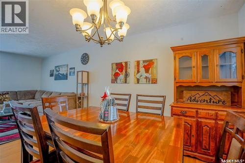 1812 Grant Drive, Regina, SK - Indoor Photo Showing Dining Room