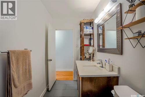 1812 Grant Drive, Regina, SK - Indoor Photo Showing Bathroom