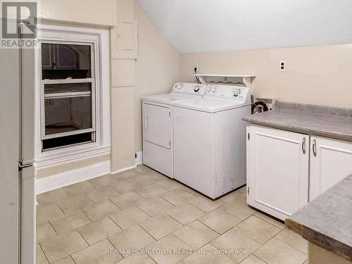 5 Robinson Avenue, Smiths Falls, ON - Indoor Photo Showing Laundry Room