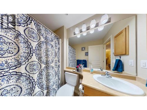 660 Lequime Road Unit# 405, Kelowna, BC - Indoor Photo Showing Bathroom