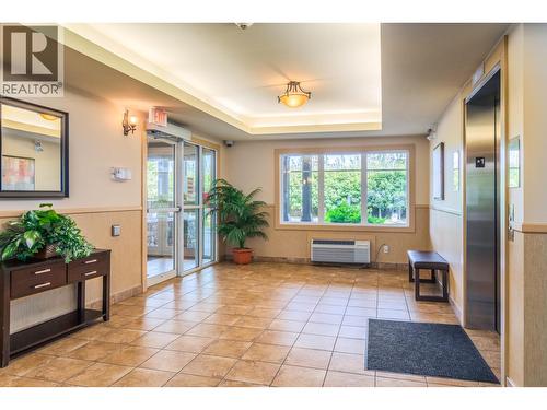 660 Lequime Road Unit# 405, Kelowna, BC - Indoor Photo Showing Other Room