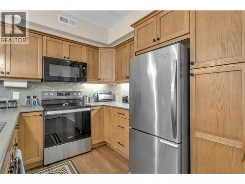 660 Lequime Road Unit# 405, Kelowna, BC - Indoor Photo Showing Kitchen