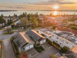 15441 BUENA VISTA AVENUE  White Rock, BC V4B 1Y9