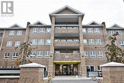 320 - 481 RUPERT AVENUE  Whitchurch-Stouffville, ON L4A 1T7