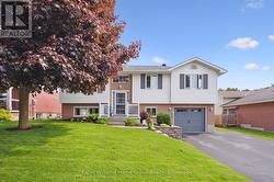 17 KEATING DRIVE Centre Wellington (Elora/Salem), ON N0B 1S0