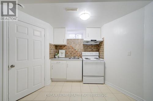 30 Marlow Crescent, Markham, ON - Indoor Photo Showing Laundry Room