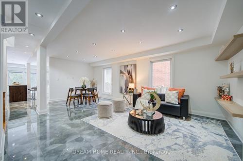 30 Marlow Crescent, Markham, ON - Indoor Photo Showing Other Room