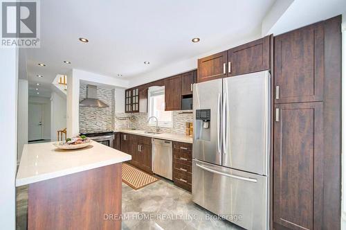 30 Marlow Crescent, Markham, ON - Indoor Photo Showing Kitchen With Upgraded Kitchen