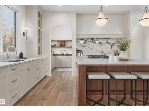 4183 Cameron Heights Pt Nw, Edmonton, AB - Indoor Photo Showing Kitchen