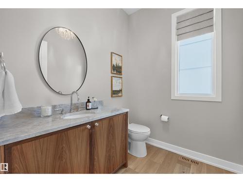 4183 Cameron Heights Pt Nw, Edmonton, AB - Indoor Photo Showing Bathroom