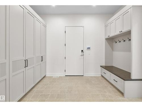 4183 Cameron Heights Pt Nw, Edmonton, AB - Indoor Photo Showing Other Room