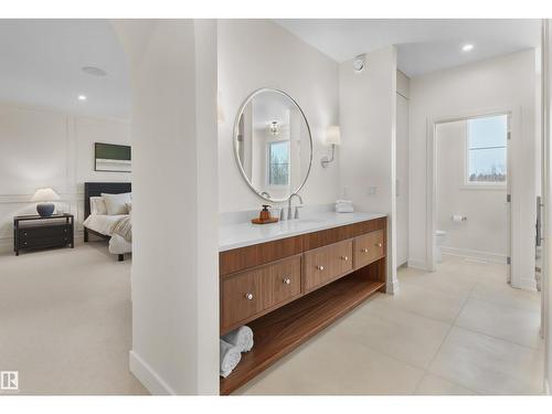 4183 Cameron Heights Pt Nw, Edmonton, AB - Indoor Photo Showing Bathroom