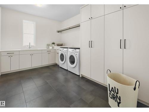 4183 Cameron Heights Pt Nw, Edmonton, AB - Indoor Photo Showing Laundry Room