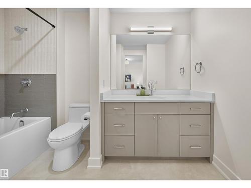 4183 Cameron Heights Pt Nw, Edmonton, AB - Indoor Photo Showing Bathroom