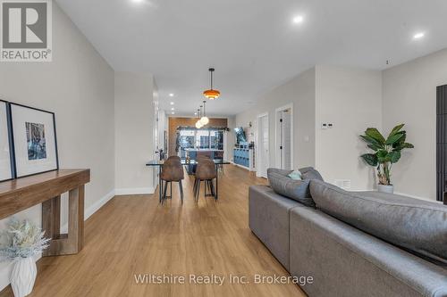 1105 - 361 Quarter Town Line, Tillsonburg, ON - Indoor Photo Showing Living Room